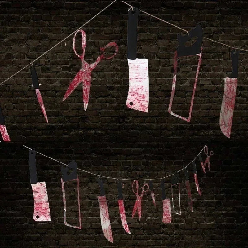 Halloween Horror Bloody Weapon Garland – Spooky Party Banner & Haunted House Decor